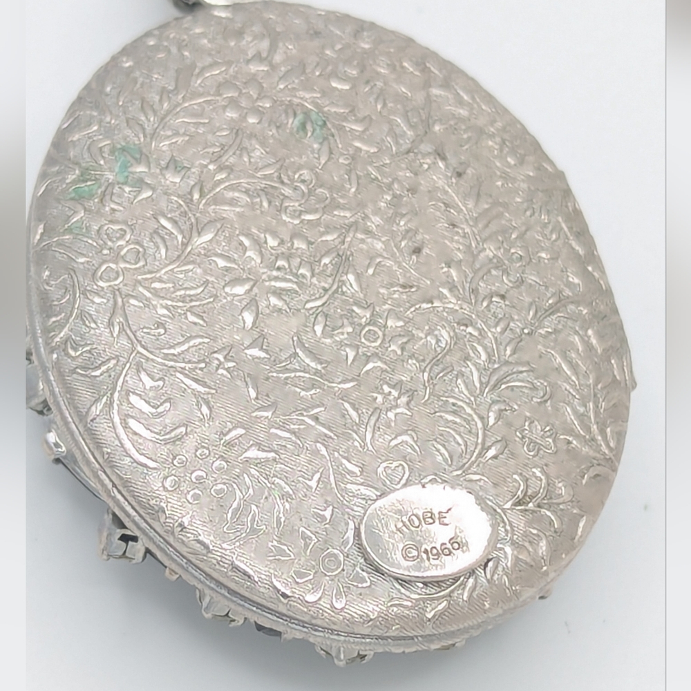 Vintage Hobé Rhinestone Cameo 1960s Locket Pendant Necklace - Picture 6 of 9